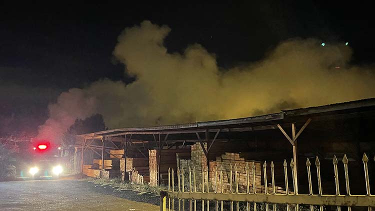 Karabük’te kereste fabrikasında çıkan yangın söndürüldü