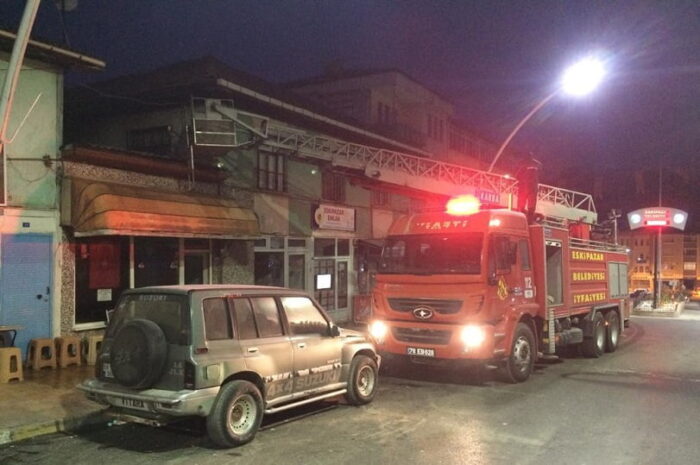 İş yerinde çıkan yangın hasara yol açtı