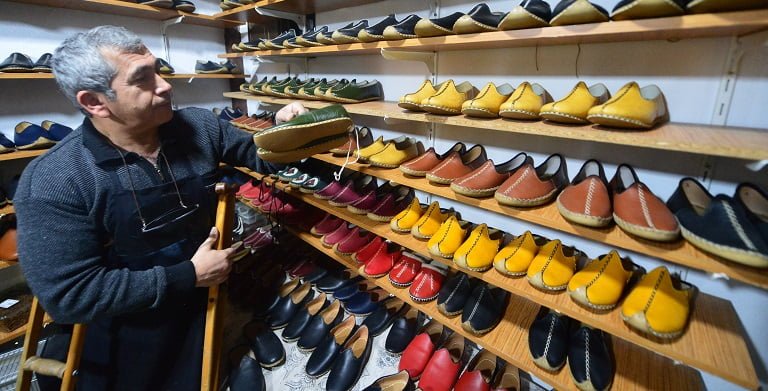 Yemeni üretimi tarihi çarşının tek ustasına emanet