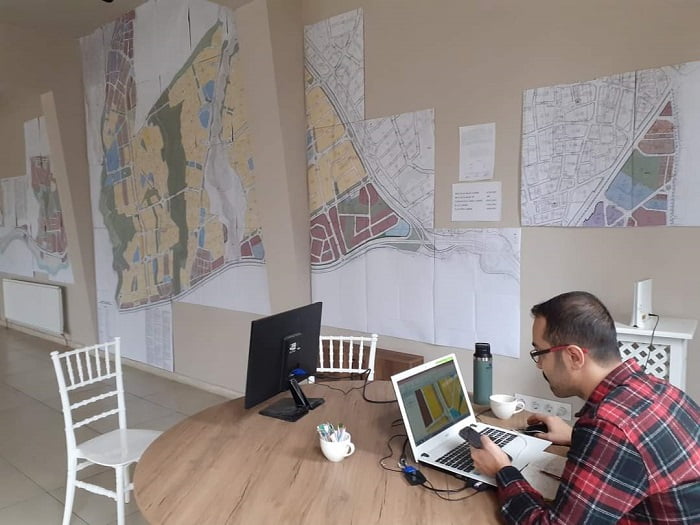 Safranbolu Revizyon İmar planları Aslanlar Belediye Sosyal tesis 1.katinda askıya çıkarılmıştır.