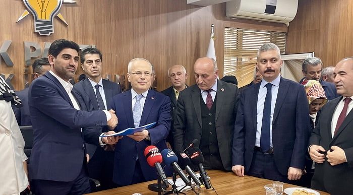 AK Parti Dış İlişkiler Başkan Yardımcısı Mehmet Ceylan AK Parti Karabük  İl Başkanlığında Adaylık Başvurusunu Yaptı.