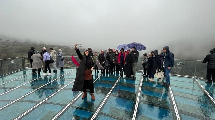 “Umudun Adı Mavi” isimli proje kapsamında otizmli bireylerle aileleri, Safranbolu’yu gezdi.