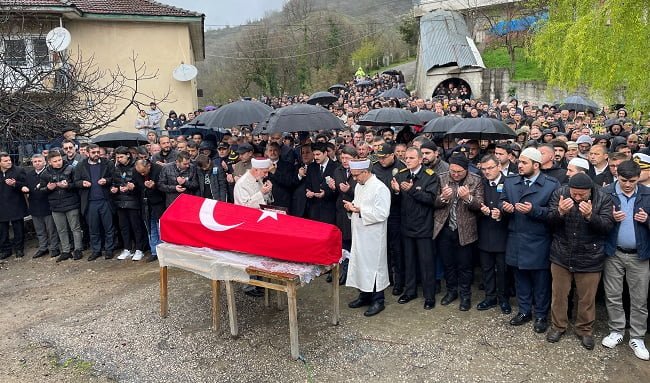 Patlamadan 173 gün sonra hayatını kaybeden madenci son yolculuğuna uğurlandı
