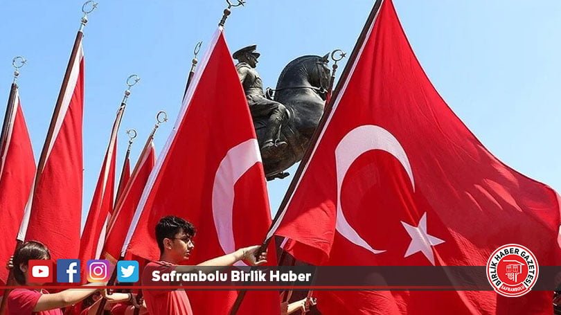 19 Mayıs Atatürk’ü Anma, Gençlik ve Spor Bayramı tüm yurtta kutlanıyor