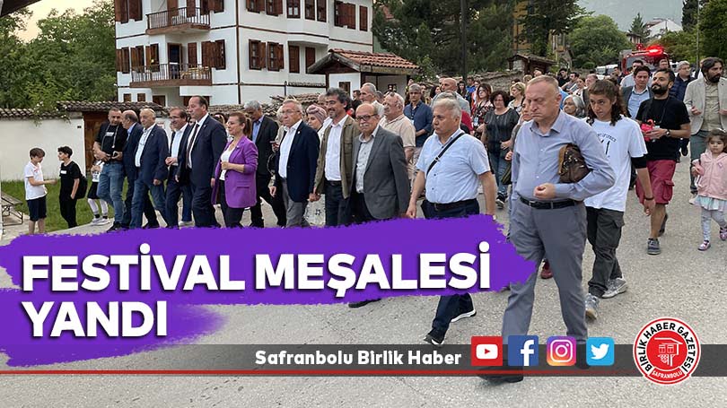 Festival Meşalesi Yandı