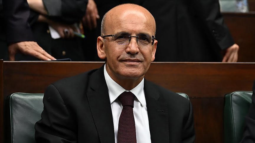 Bakan Şimşek: Üniversite öğrencilerine vergisiz bilgisayar ve telefon sağlanmasına ilişkin çalışmalar sürüyor