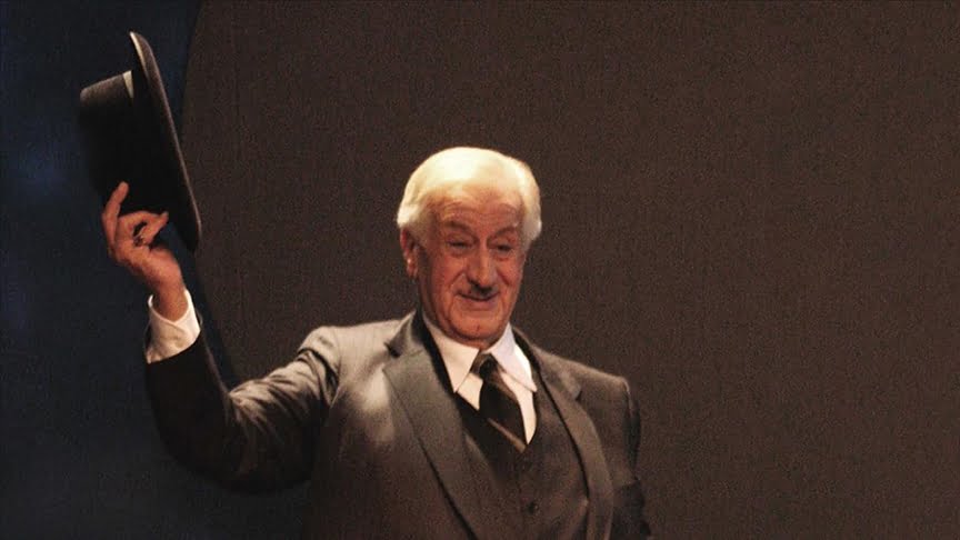 Türk sinemasının usta sesi: Toron Karacaoğlu