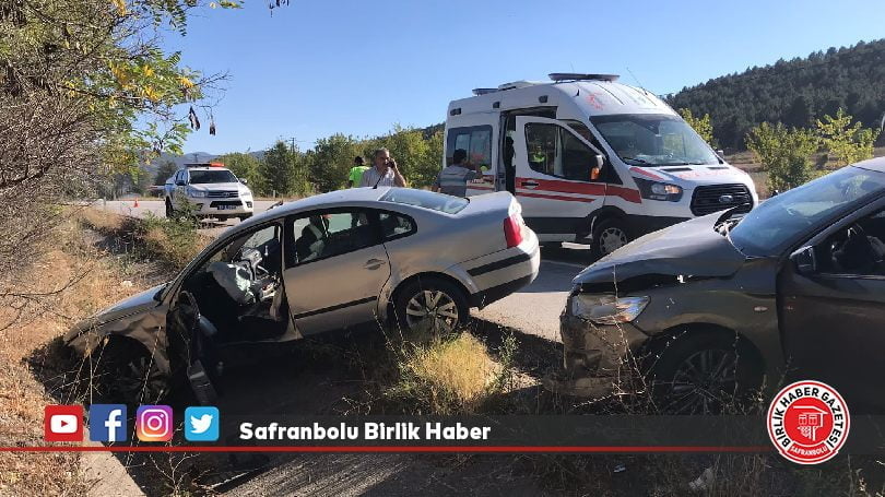 2 otomobil çarpıştı 6 kişi yaralandı