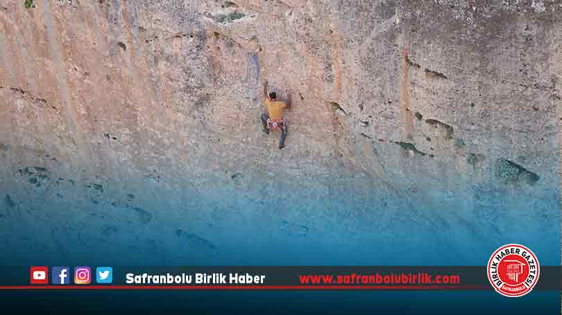 Dağcı aile 21 yıldır Aladağlar’ı mesken tutuyor
