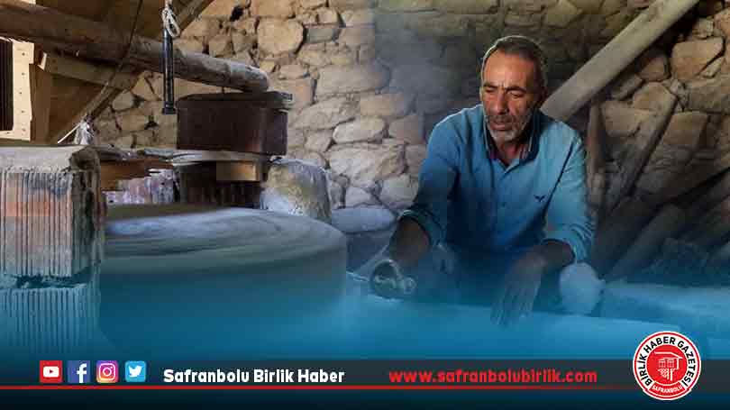 Baba yadigarı su değirmeninin çarkları 30 yıl sonra yeniden dönmeye başladı