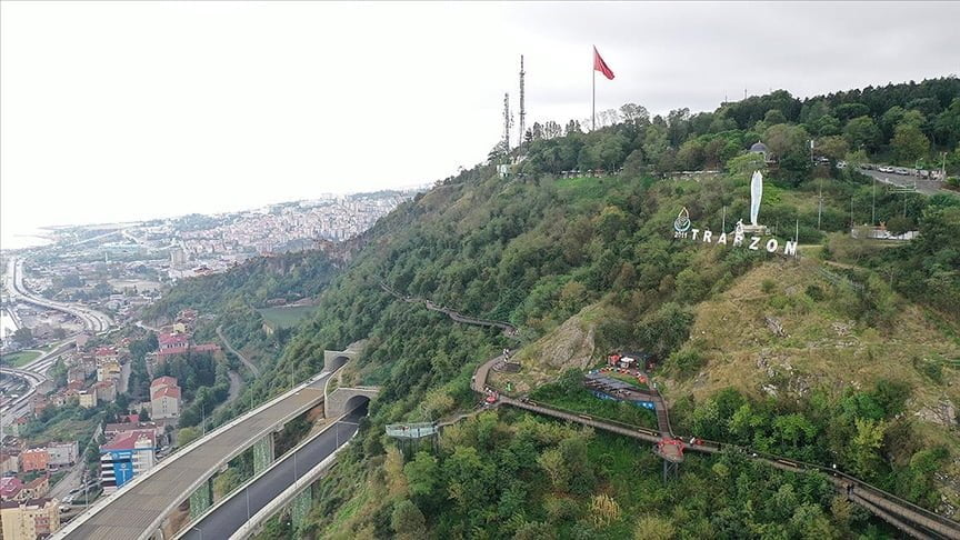 Trabzon’u 1 milyon 46 bini aşkın kişi Boztepe’den “kuşbakışı” izledi