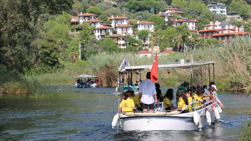 Muğla’da gençler “kamp ateşi”nde buluştu