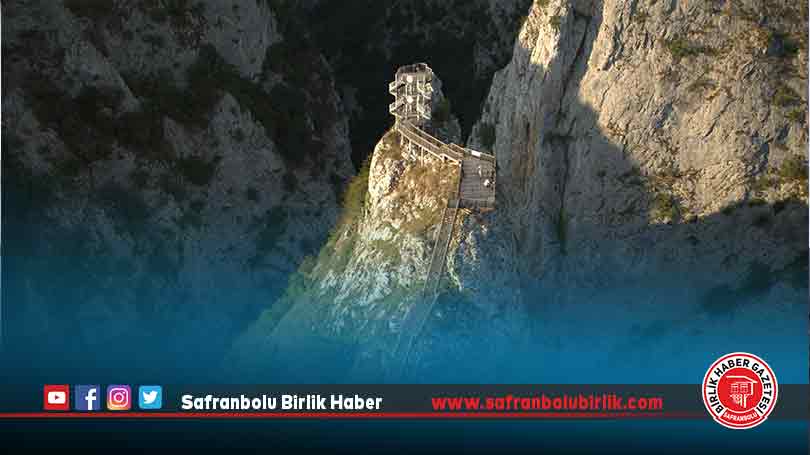 “Dünyanın en derin ikinci kanyonu” olarak gösterilen Valla Kanyonu