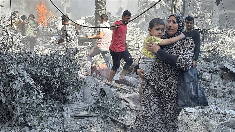 Tiyatroculardan İsrail saldırılarına tepki