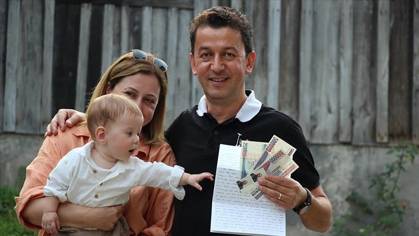 Cumhuriyet’in 100’üncü yılı için yazdığı mektubunu 21 yıl sonra teslim aldı