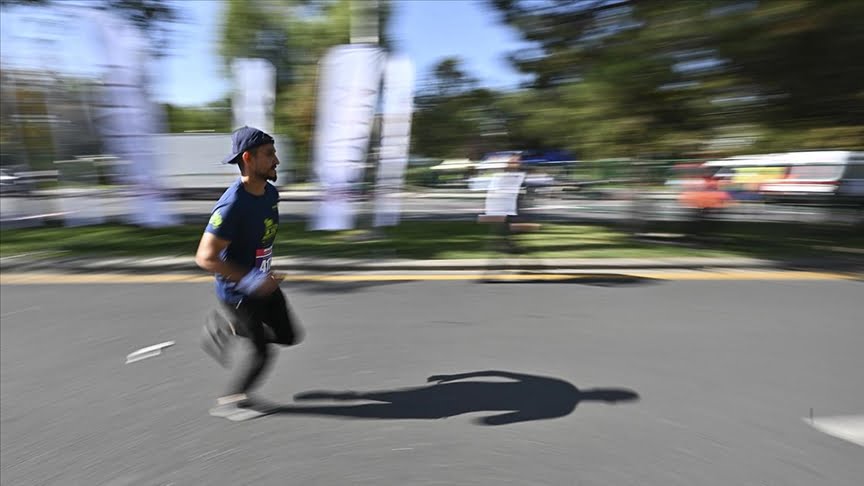 Başkentte “Bilkent Yol Koşusu” nedeniyle yarın bazı yollar trafiğe kapatılacak