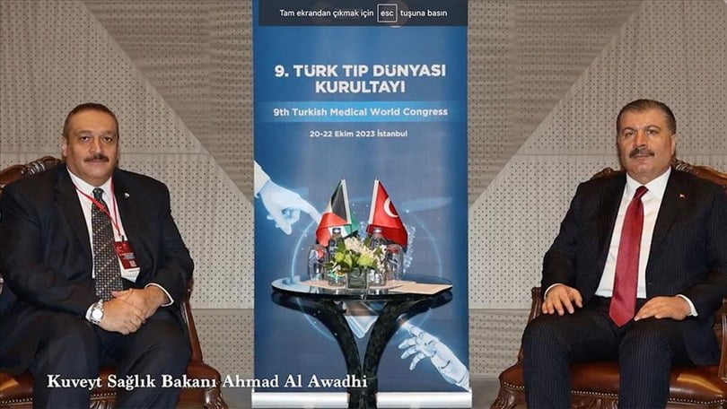 Bakan Koca, Türk Tıp Dünyası Kurultayı’nda mevkidaşlarıyla ikili görüşmeler yaptı