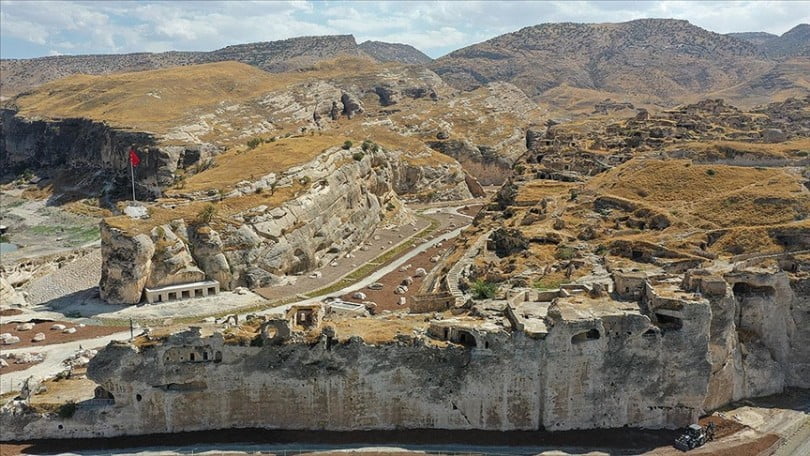 Hasankeyf’teki kazılar Asurlulardan Cumhuriyet dönemine kadar izleri ortaya çıkardı
