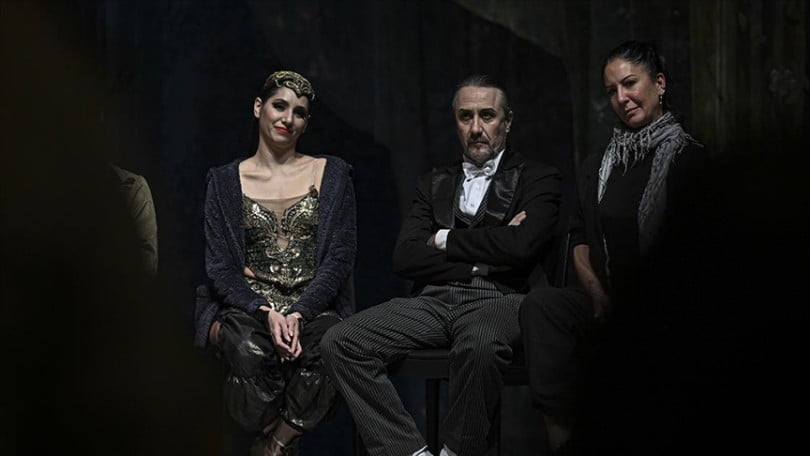 “Fındıkkıran”a bilet bulamayan öğrencilere ADOB’dan jest