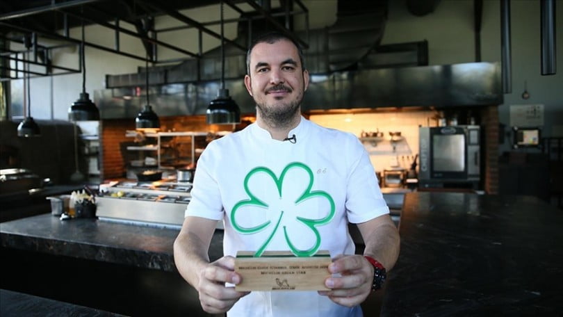 Ailesinden miras aldığı mesleğini Michelin yıldızlarıyla zirveye taşıdı