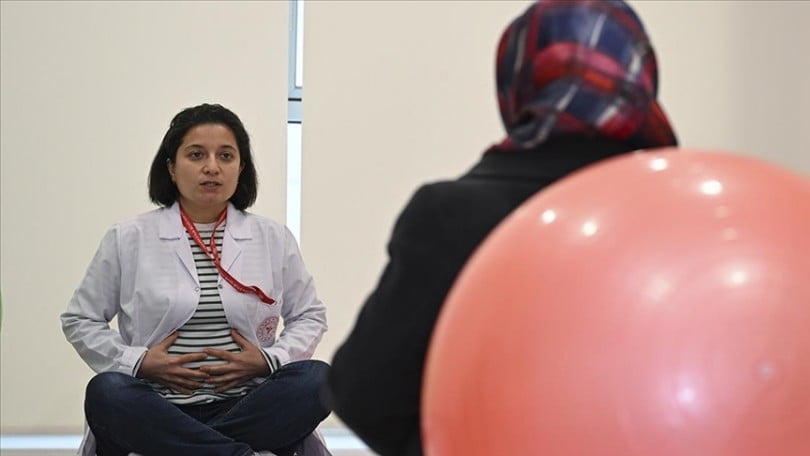 Kadınlarda sık görülen “idrar kaçırma”ya ameliyatsız çözüm