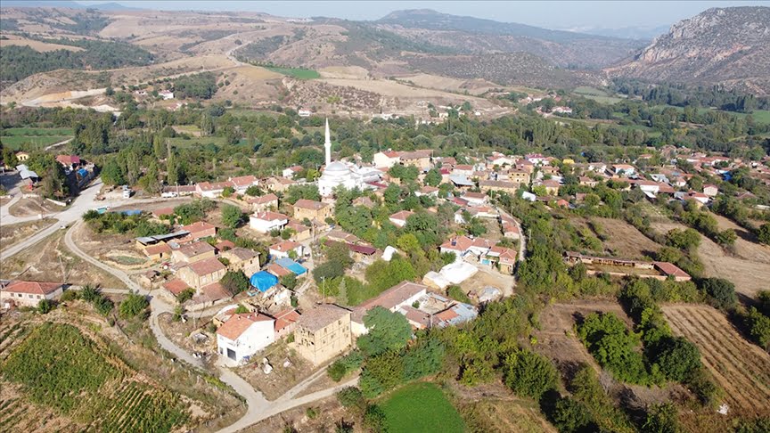 Çevre, Şehircilik ve İklim Değişikliği Bakanlığı, bu yıl köylerin altyapısına 3,8 milyar liralık destek sağladı