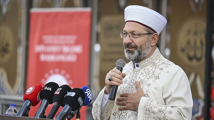 Diyanet İşleri Başkanı Erbaş: Hafızlık Tespit Sınavlarında 13 bin 334 kişi hafızlık icazetnamesi almaya hak kazanmıştır