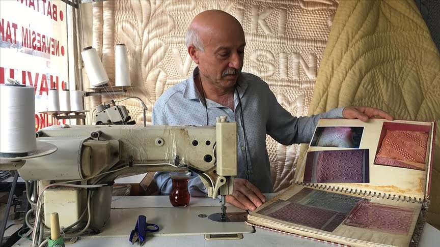 Zonguldak’ta çocuk yaştayken başladığı yorgancılığı 46 yıldır sürdürüyor