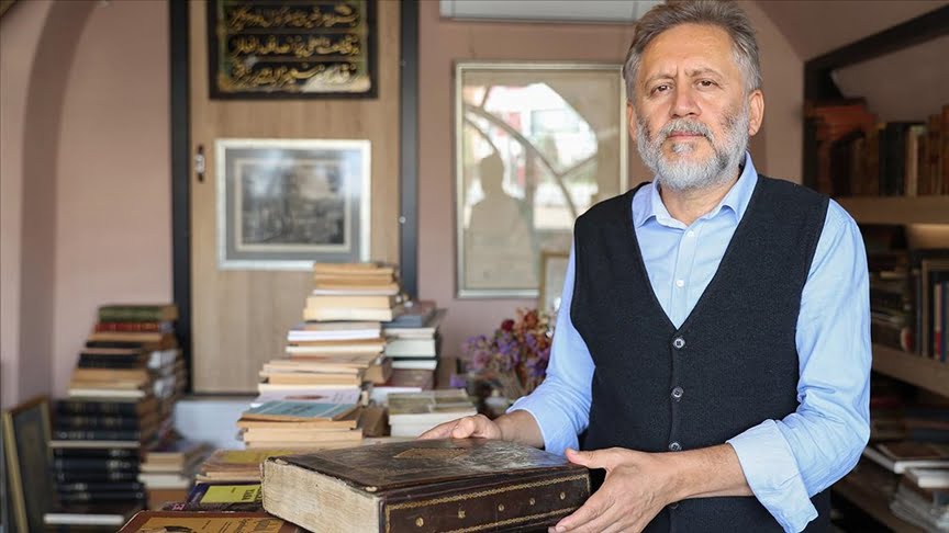 Sahaflar için en önemli kıymetli eser kaynağı hurda kağıtlar