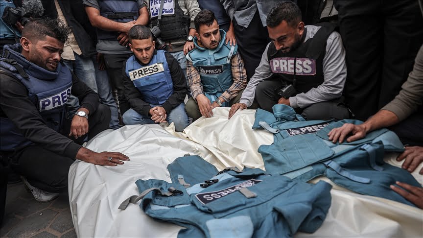 Gazetecilerden acil yardım çağrısı