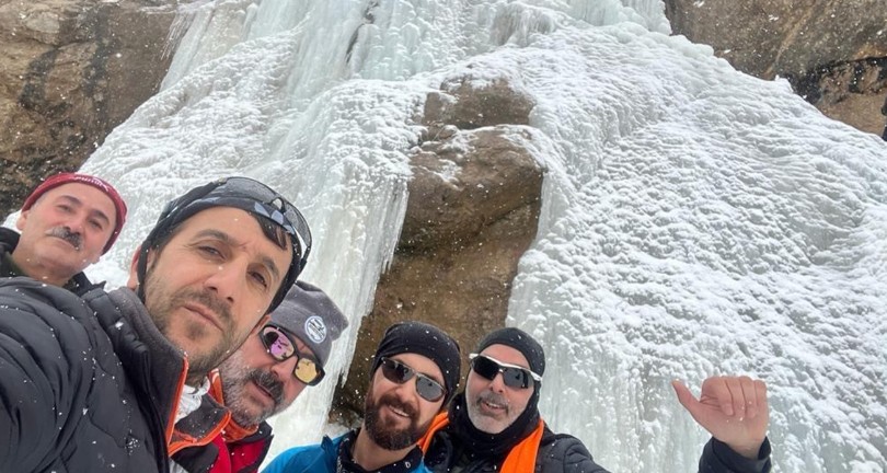 33 metre yükseklikteki şelale dondu