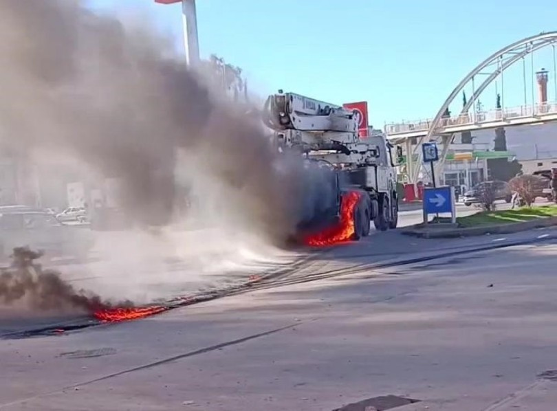 Hayatını tehlikeye atan sürücü facia yaşanmasını engelledi