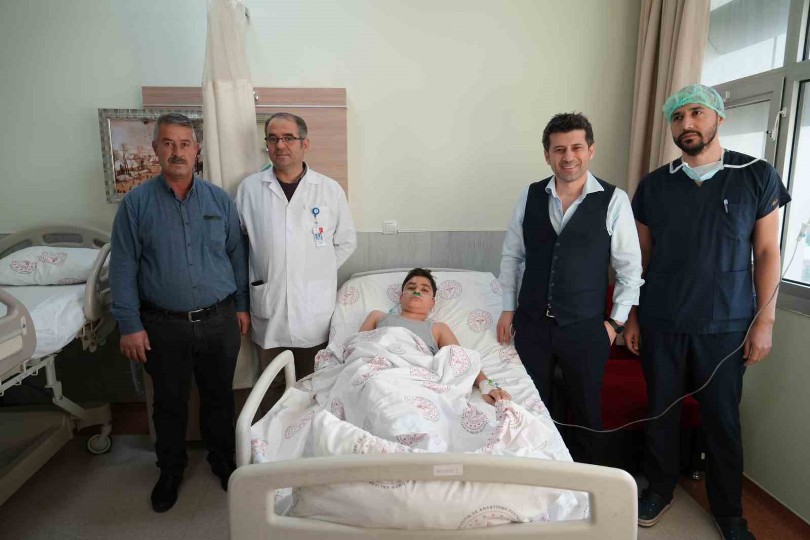 Niğde’de ilk kez skolyoz ameliyatı yapıldı