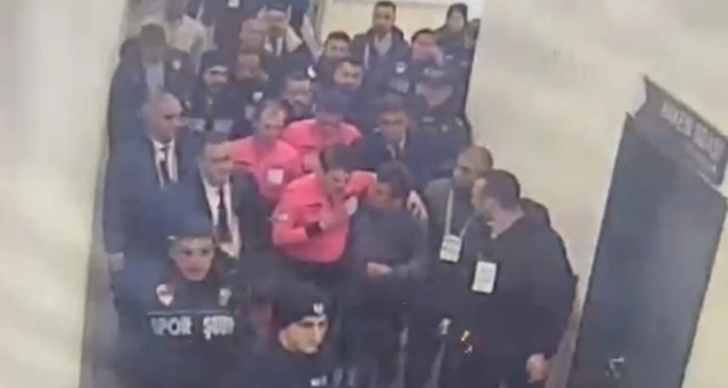 Emre Belözoğlu’nun, Halil Umut Meler’e sarıldığı anların görüntüleri ortaya çıktı