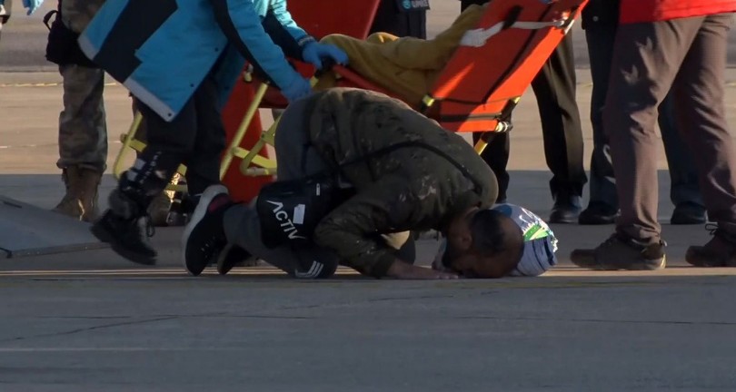 Türkiye’de şükür secdesi yapan Gazzeli Nemnem’den Cumhurbaşkanı Erdoğan’a teşekkür