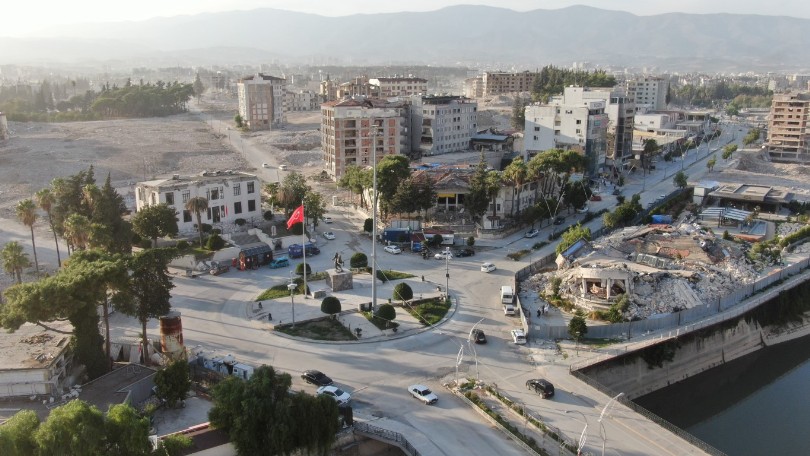 Enkaz kentte depremzede vatandaşlar gelecekten umutlu