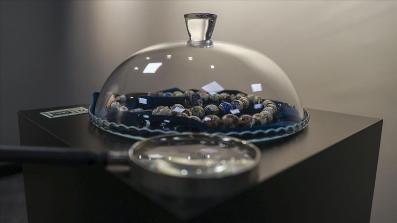 Tespih tanelerine Kur’an-ı Kerim’in 30 cüzünü işledi