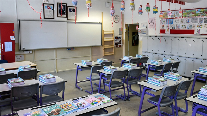 Uzmanlar müfredata alınan “görgü kuralları” eğitimlerini değerlendirdi