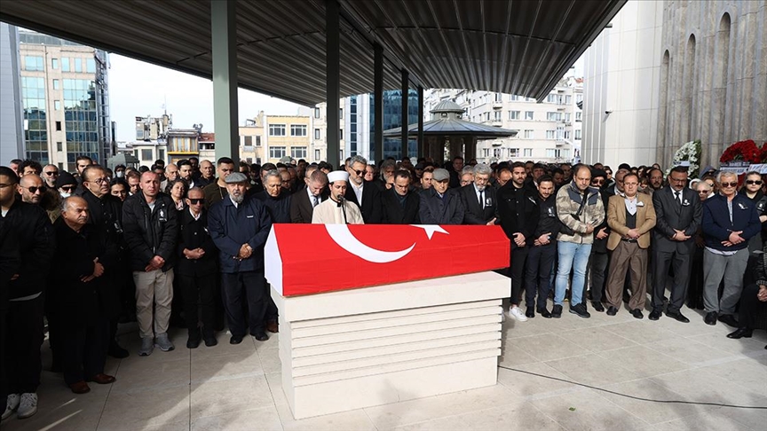 Sanatçı Can Gürzap son yolculuğuna uğurlandı