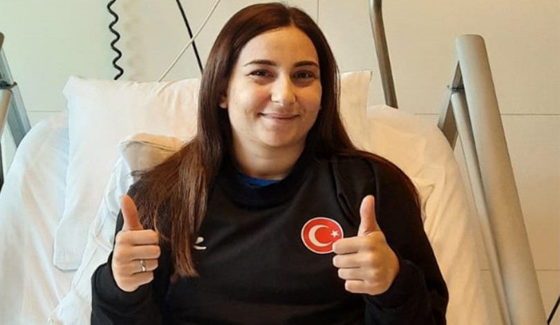 Milli hentbolcu Beyza Karaçam, ön çapraz bağ ameliyatı oldu
