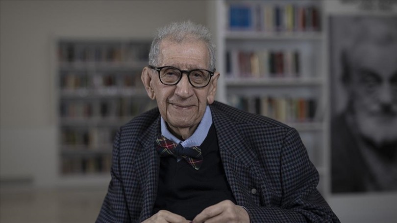 Türk edebiyatının yaşayan antolojisi, Doğan Hızlan