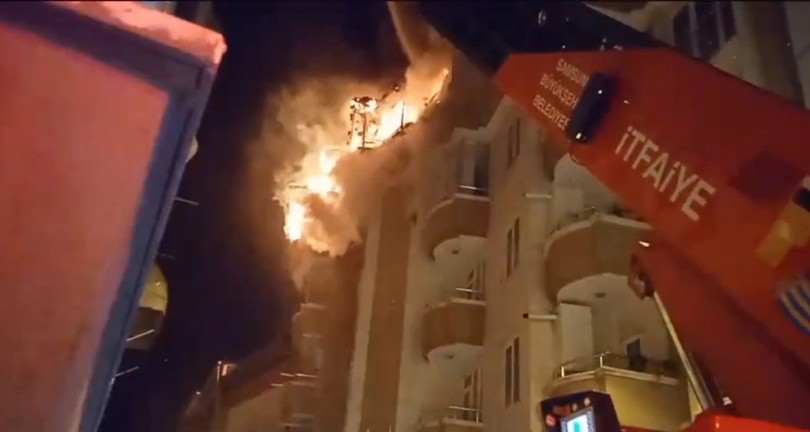 Yangında 8 yaşındaki çocuk ailesini uyandırıp ölümden kurtardı