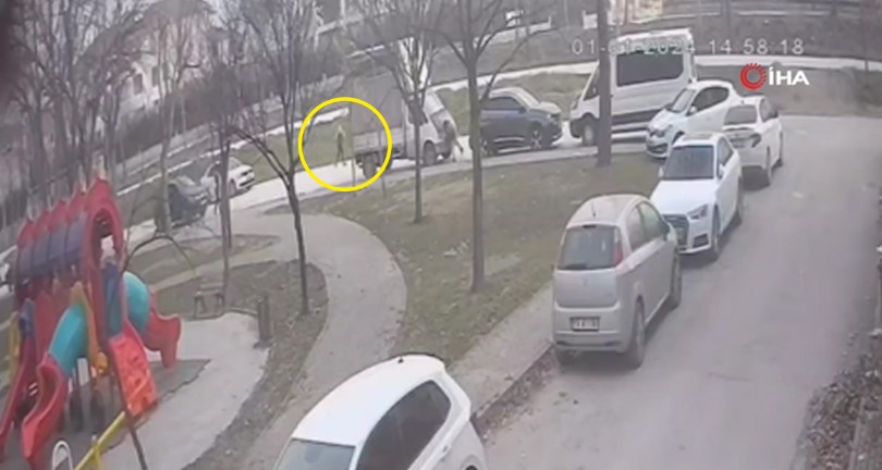 Bursa’da saklambaç oynarken yola çıkan 11 yaşındaki çocuğa otomobil çarptı