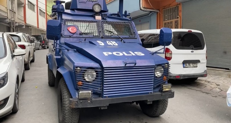 Balistik yelekli silahlı çete çökertildi