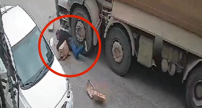 Bursa’da dehşete düşüren kaza…Yaşlı adam yaşam mücadelesi veriyor