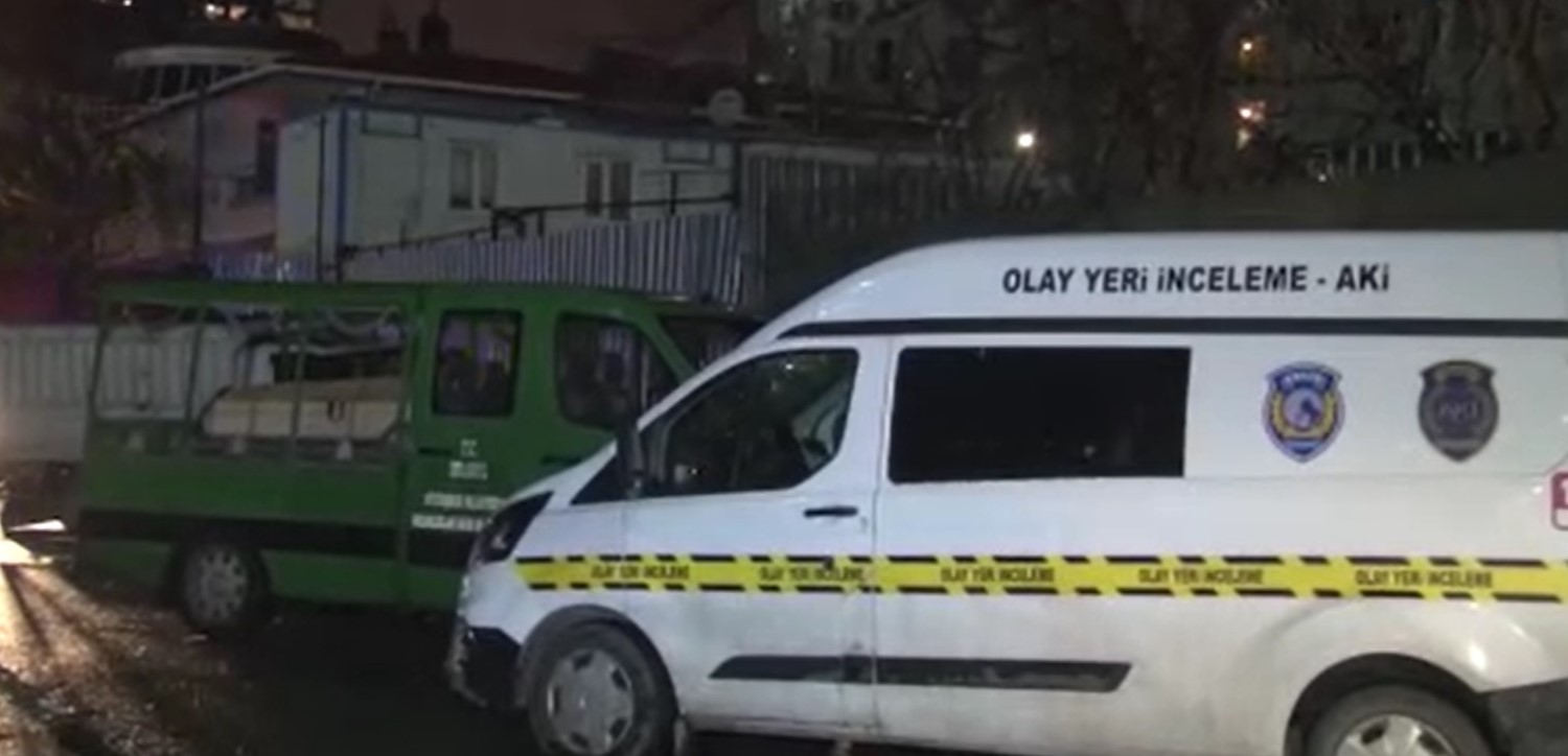 İşyerindeki buzdolabında erkek cesedi bulundu