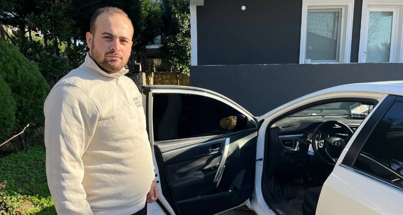 Markete gitti, döndüğünde otomobilinde başkasını gördü