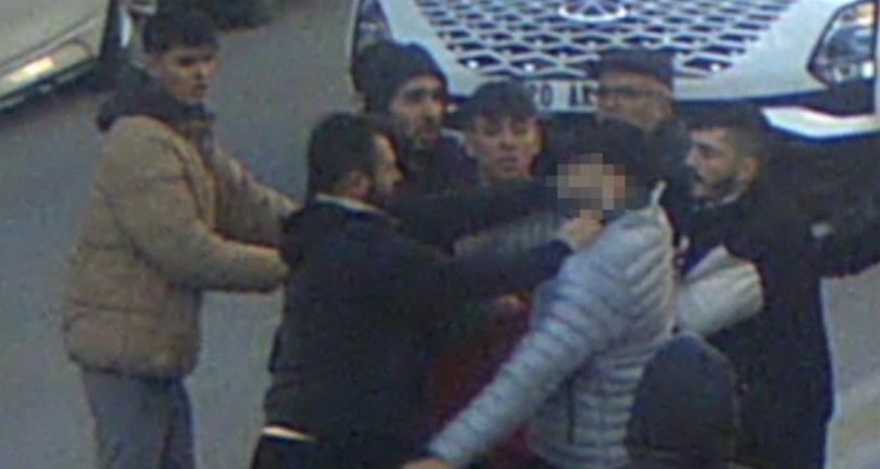 Maç çıkışı yan bakma kavgasında yaralanan genç baba yaşam mücadelesi veriyor