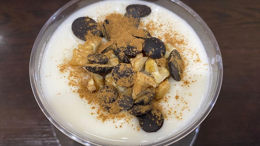 Bolu’da çay ocağı işleten çift, özel tarifleri “Muhlep” ile ağızları tatlandırıyor