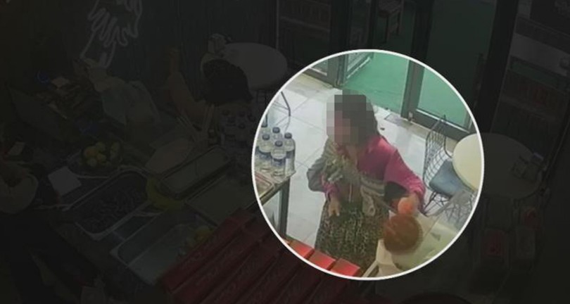 Midye hırsızlarının rahatlığı görenleri hayrete düşürdü